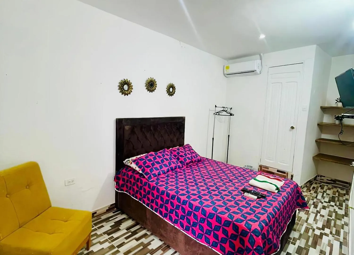 Guest house Hostal Badillo Sv Cartagena